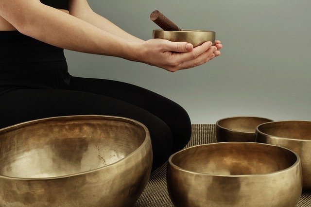 singing-bowls-4762238_640